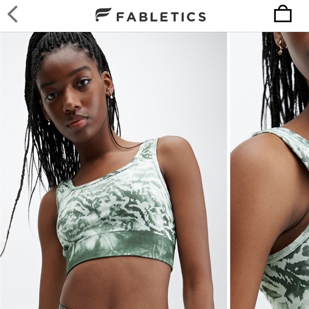 Fabletics- Cameron Seamless Sports Bra